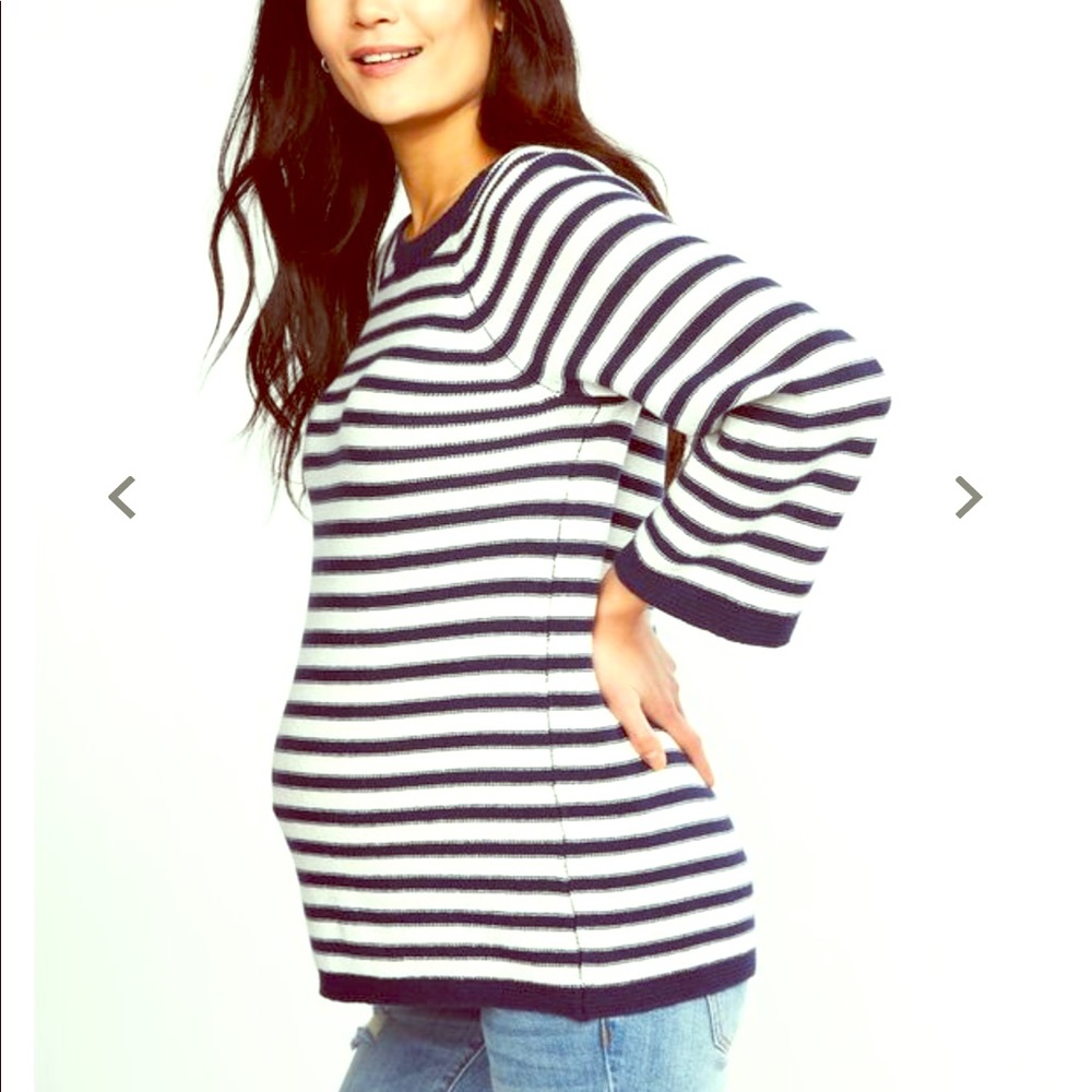 NWT “a pea in the pod” light sweater